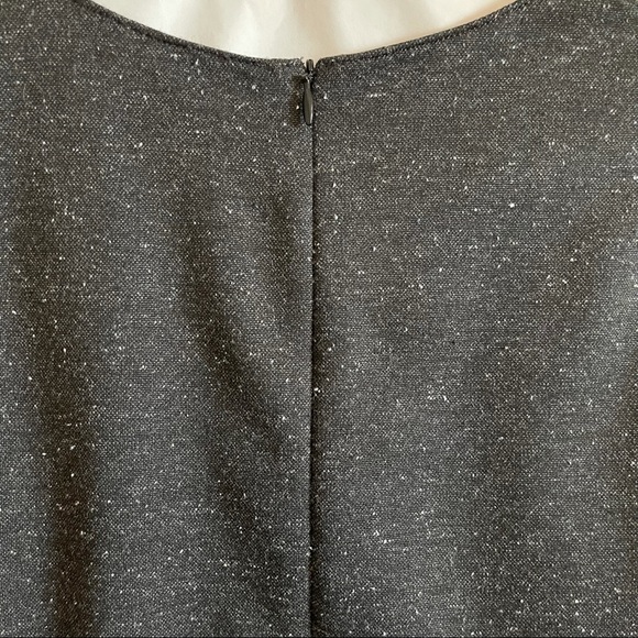 Theory Fitted Short Sleeve Shell Top Melange Ponte - Picture 5 of 13